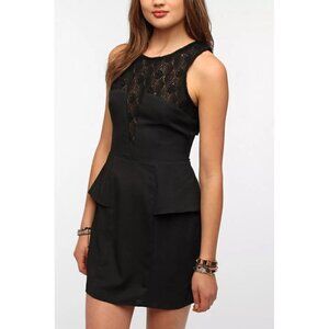 Sparkle & Fade Urban Outfitters Crochet Lace Peplum Sheath Dress Black Sz 0 XS